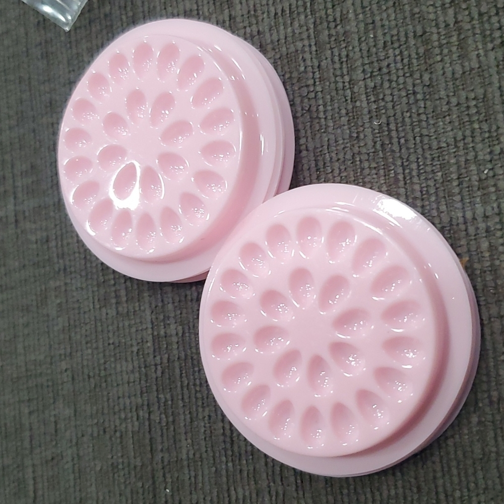 ⭐️Free with Bundle⭐️NEW Disposable eyelash holder trays #1068